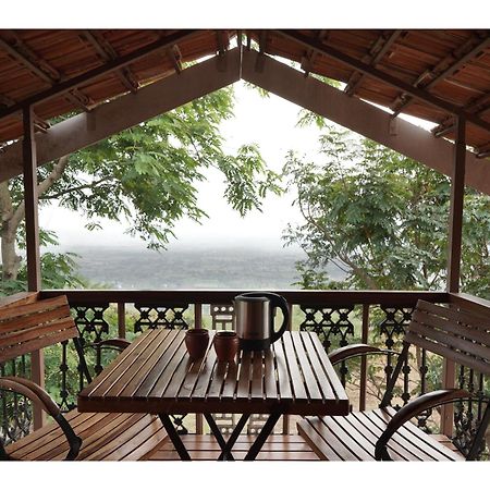 Nisarg Resort Kolhapur Dış mekan fotoğraf