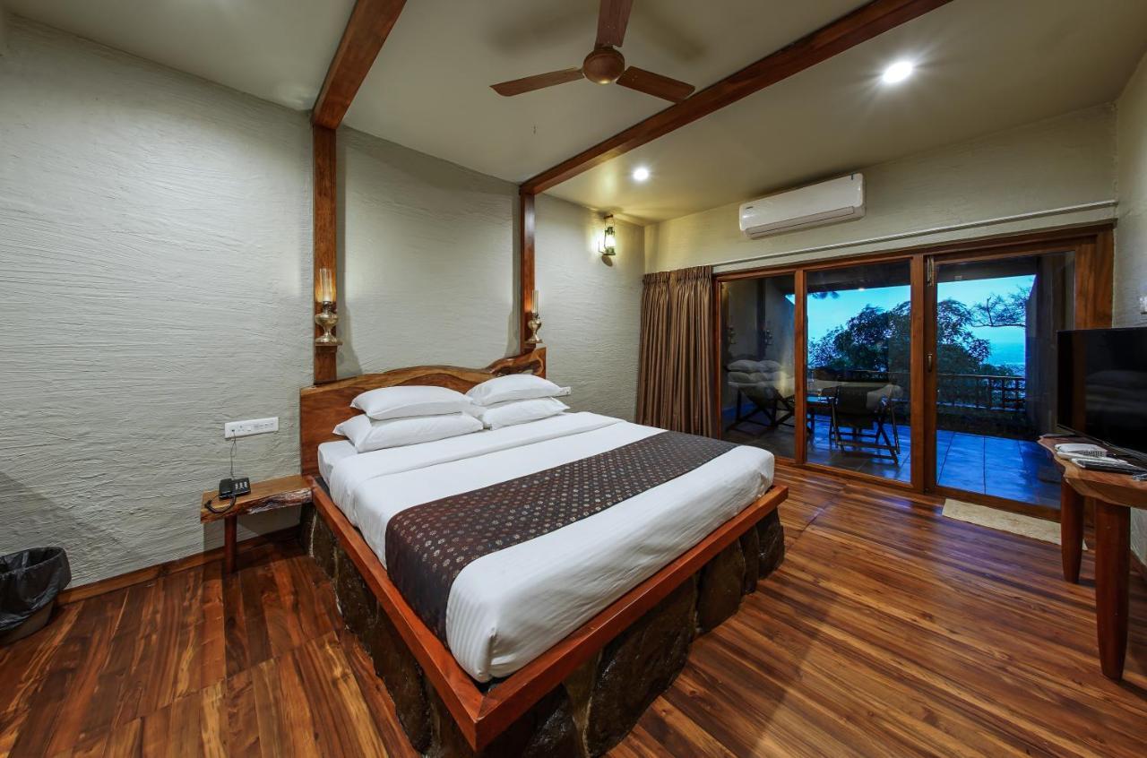 Nisarg Resort Kolhapur Dış mekan fotoğraf