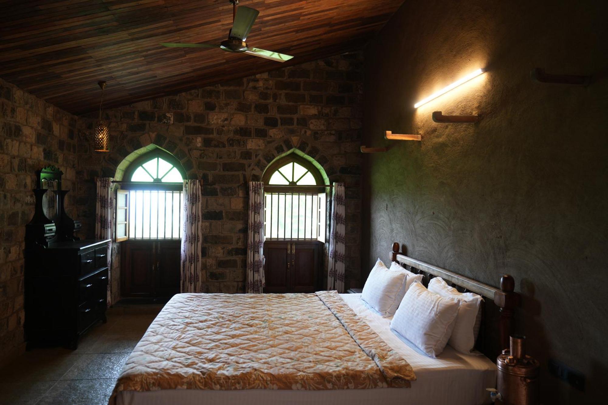 Nisarg Resort Kolhapur Dış mekan fotoğraf