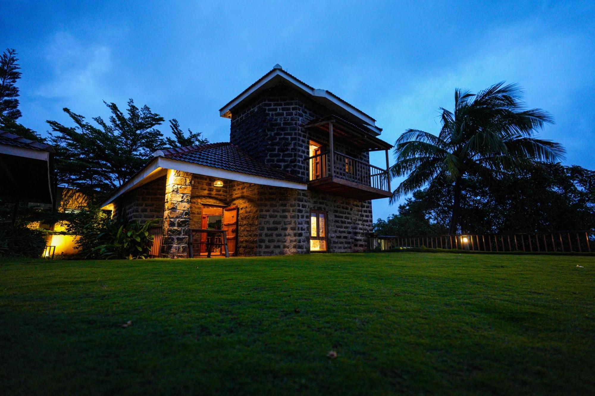 Nisarg Resort Kolhapur Dış mekan fotoğraf